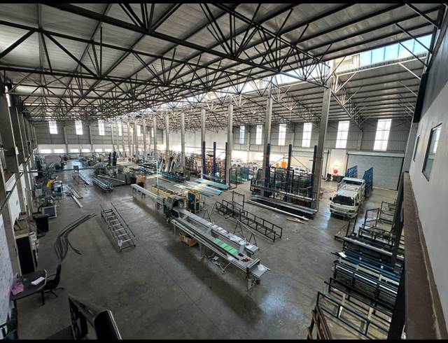 3,456.80M² WAREHOUSE TO LET IN COSMO BUSINESS PARK